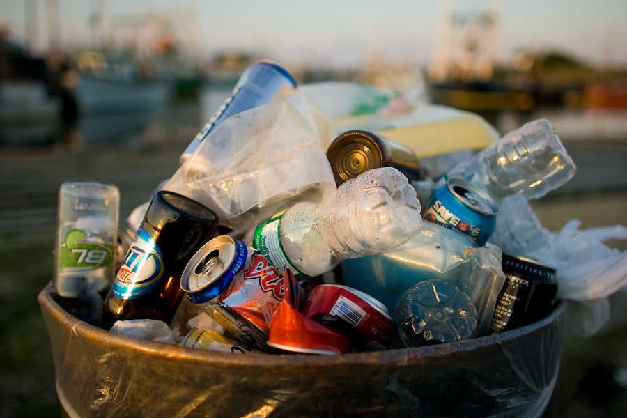 62e7c92d9154178e8999022b full trash can002 1